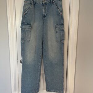 GAP Women’s Mid Rise 90s Cargo Jeans